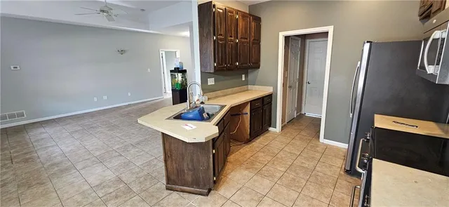 $500,000 | 884 Southwest County Road, Garden City, MO 64747