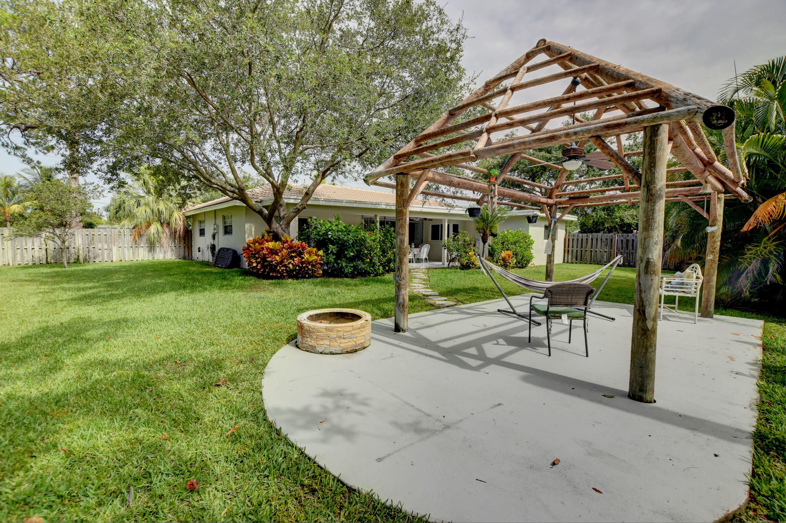 1640 Juana Road Boca Raton, FL 33486 - Photo 26 of 31 35_ebf_4992and4more