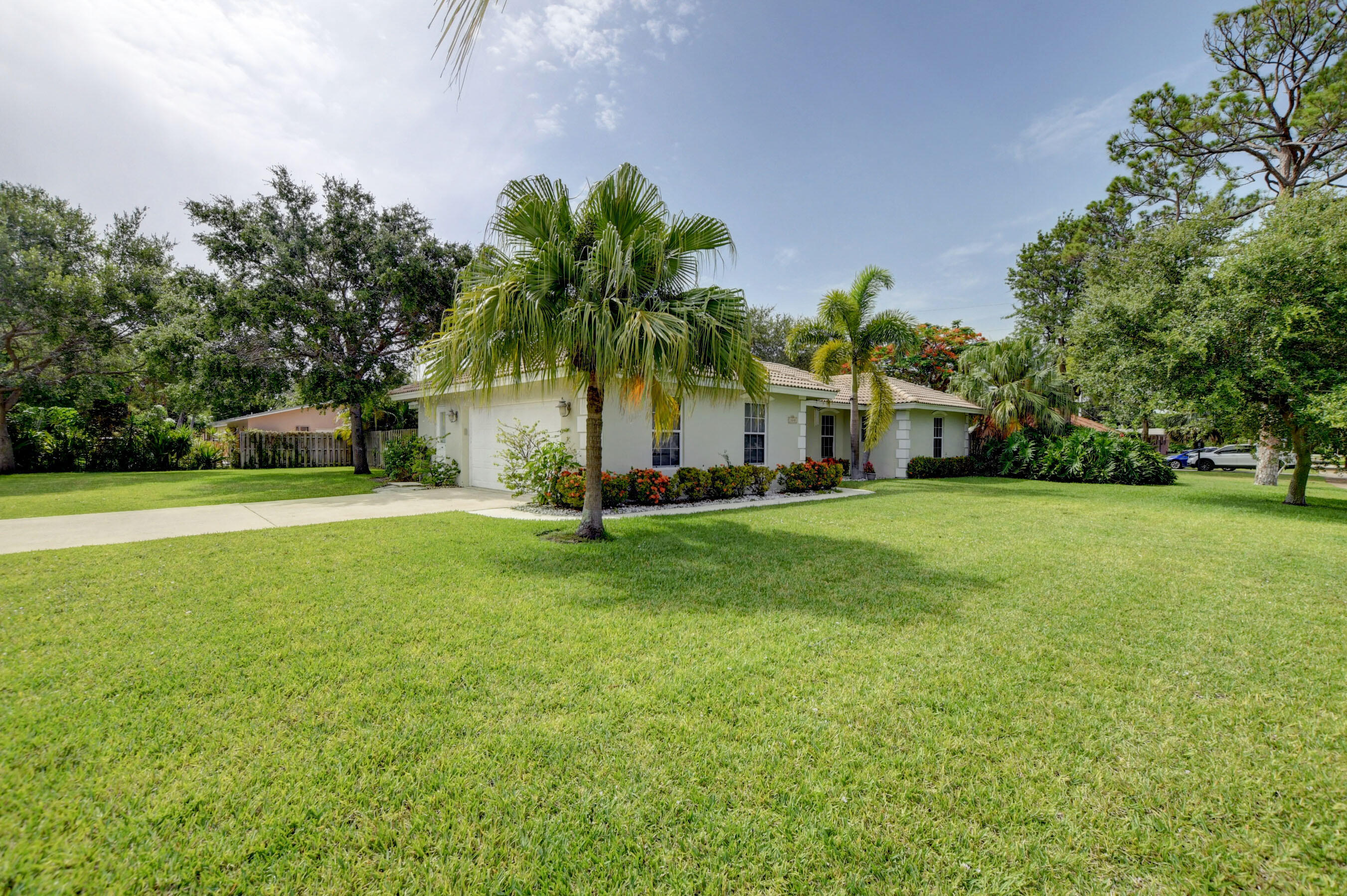 1640 Juana Road Boca Raton, FL 33486 - Photo 6 of 31 03_ebf_5012and4more