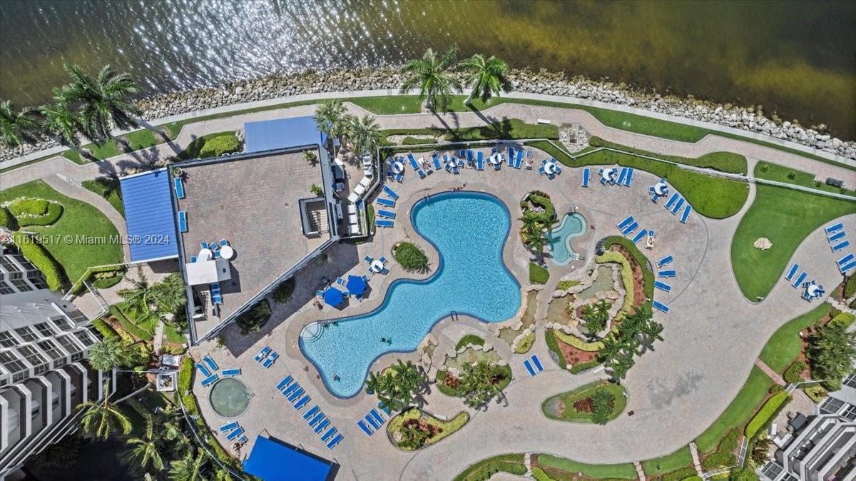 19195 Northeast 36th Ct Unit 2004