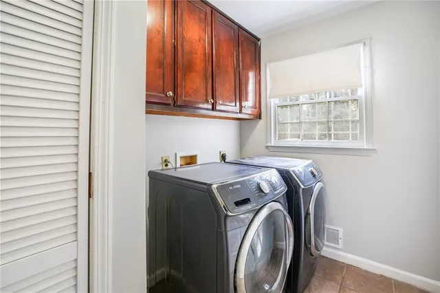 $340,000 | 458 Stonebridge Court, Stone Mountain, GA 30083