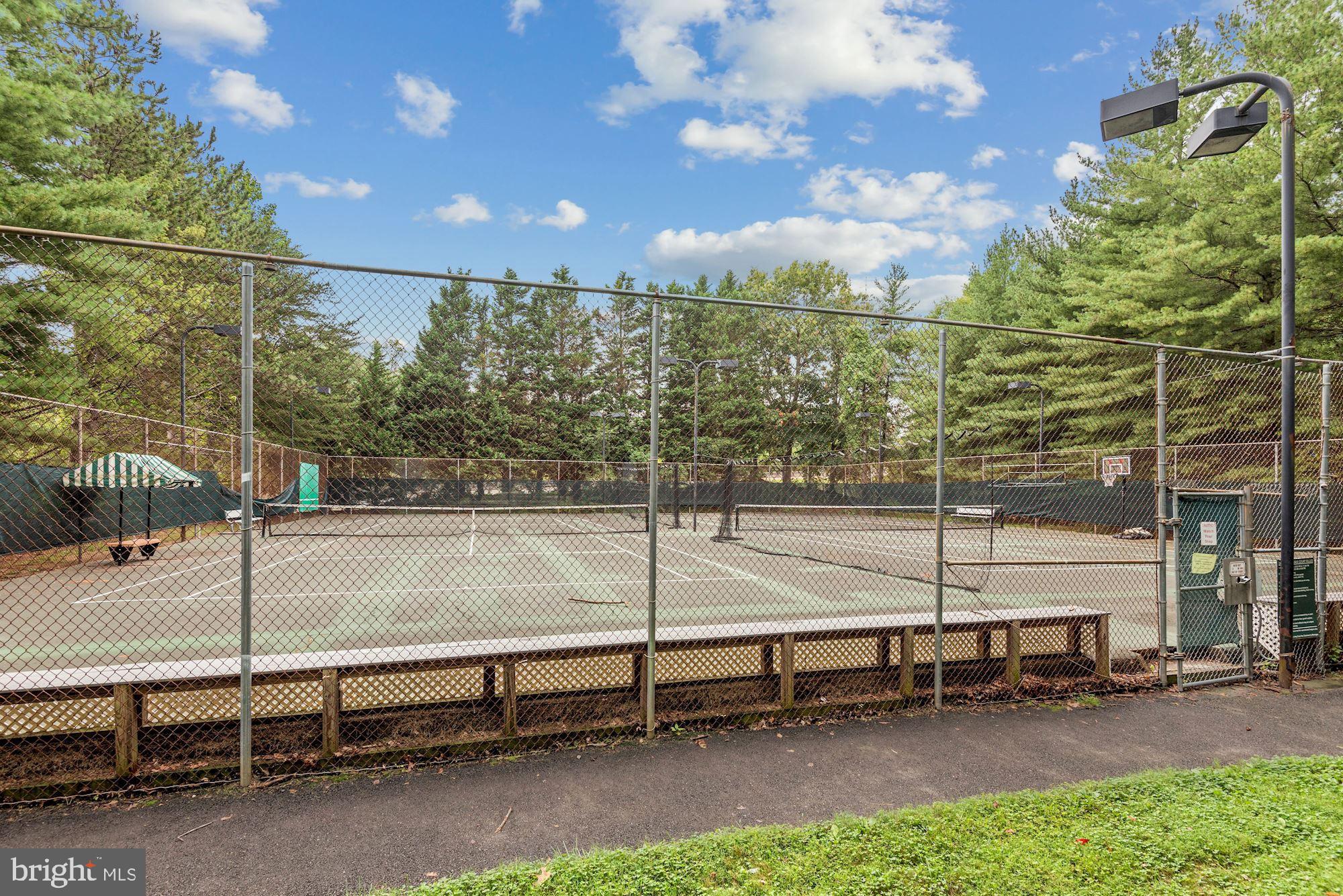 7817 D Harrowgate Circle, Unit 156 Springfield, VA 22152 - Photo 24 of 26 Community Tennis Courts