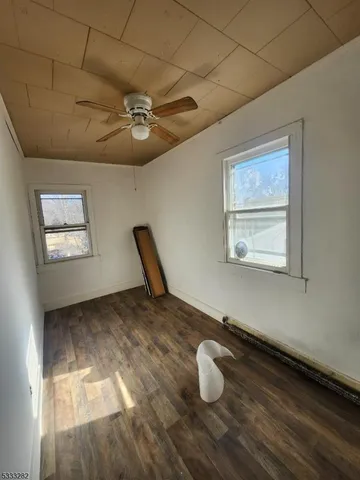 $1,900 | 20 Adams Street, Belvidere, NJ 07823