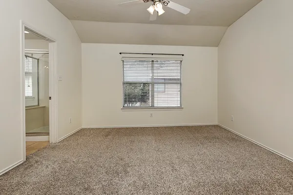 $1,950 | 51 Wickerdale Place, The Woodlands, TX 77382