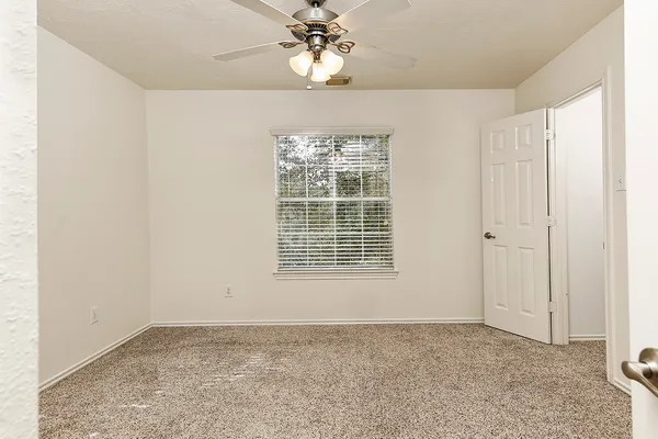 $1,950 | 51 Wickerdale Place, The Woodlands, TX 77382