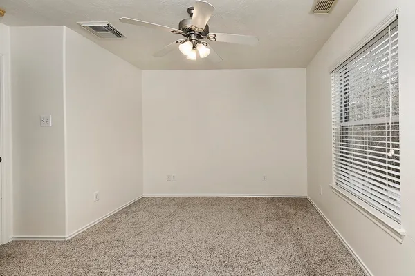 $1,950 | 51 Wickerdale Place, The Woodlands, TX 77382