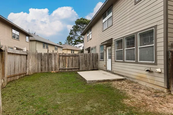 $1,950 | 51 Wickerdale Place, The Woodlands, TX 77382