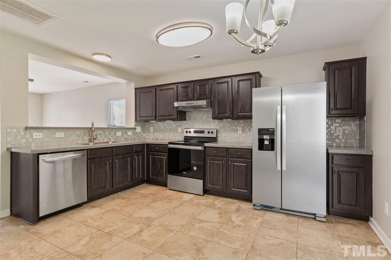 2525 Quarry Ridge Lane Raleigh, NC 27610 - Photo 3 of 4