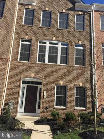$3,800 | 3163 John Glenn Street, Herndon, VA 20171