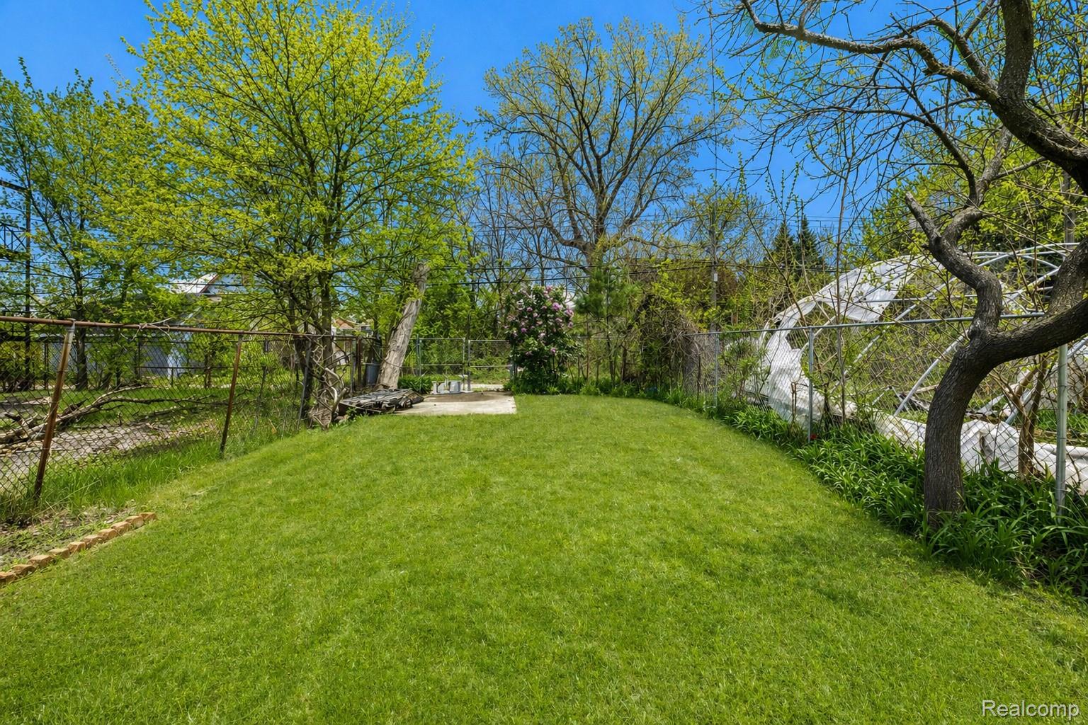430 Holbrook Detroit, MI 48202 - Photo 2 of 31 Image 32 - Holbrol .jpg