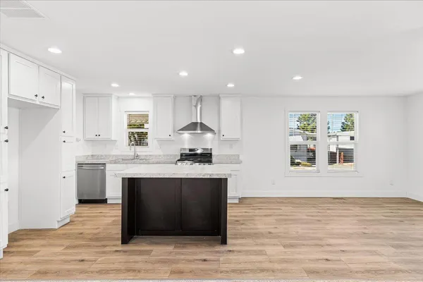 $319,000 | 2128 Barrington Lane, Modesto, CA 95350