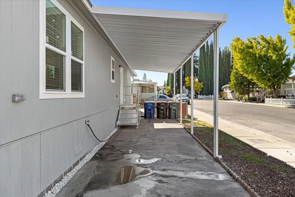 $319,000 | 2128 Barrington Lane, Modesto, CA 95350