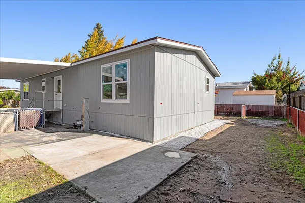 $319,000 | 2128 Barrington Lane, Modesto, CA 95350