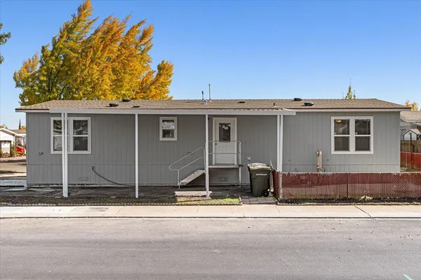 $319,000 | 2128 Barrington Lane, Modesto, CA 95350
