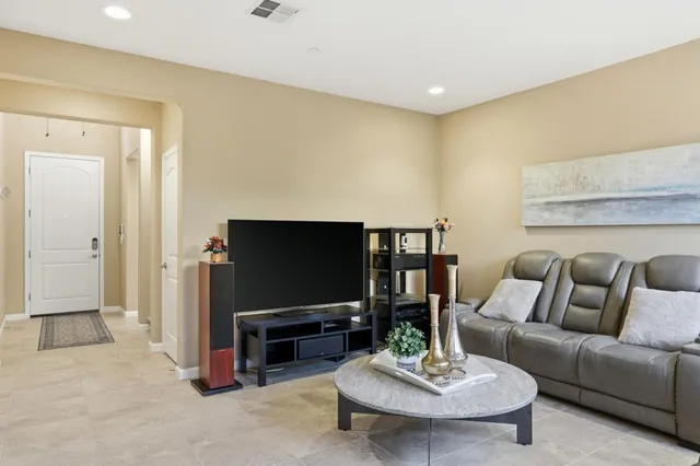 $899,000 | 45 Angra Way, Gilroy, CA 95020