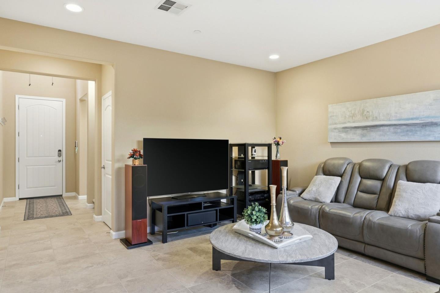 45 Angra Way Gilroy, CA 95020 - Photo 8 of 35