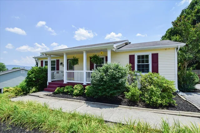 $360,000 | 127 North Rome Drive, Roanoke, VA 24019