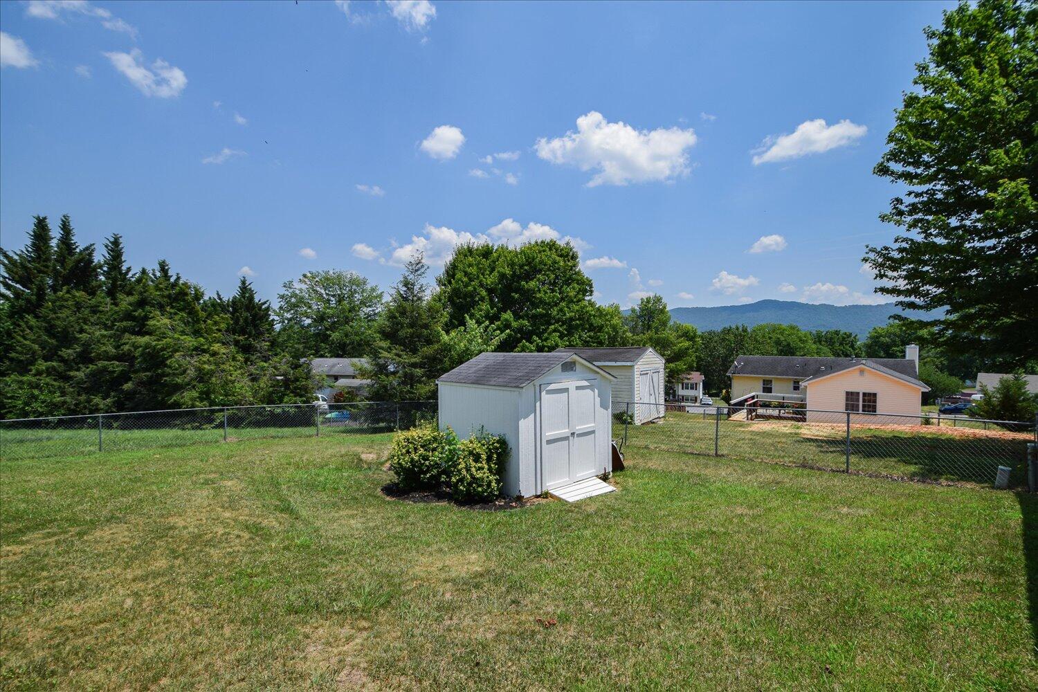 127 North Rome Drive Roanoke, VA 24019 - Photo 18 of 19 127 North Rome