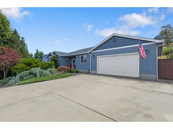 $449,000 | 200 Rainbow Ridge Avenue, Roseburg, OR 97471