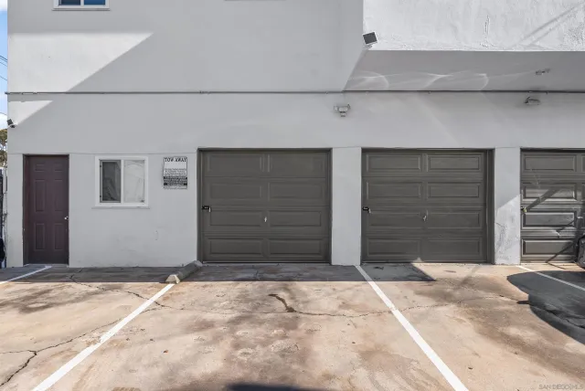 $1,895 | 734 South 46th Street, San Diego, CA 92113