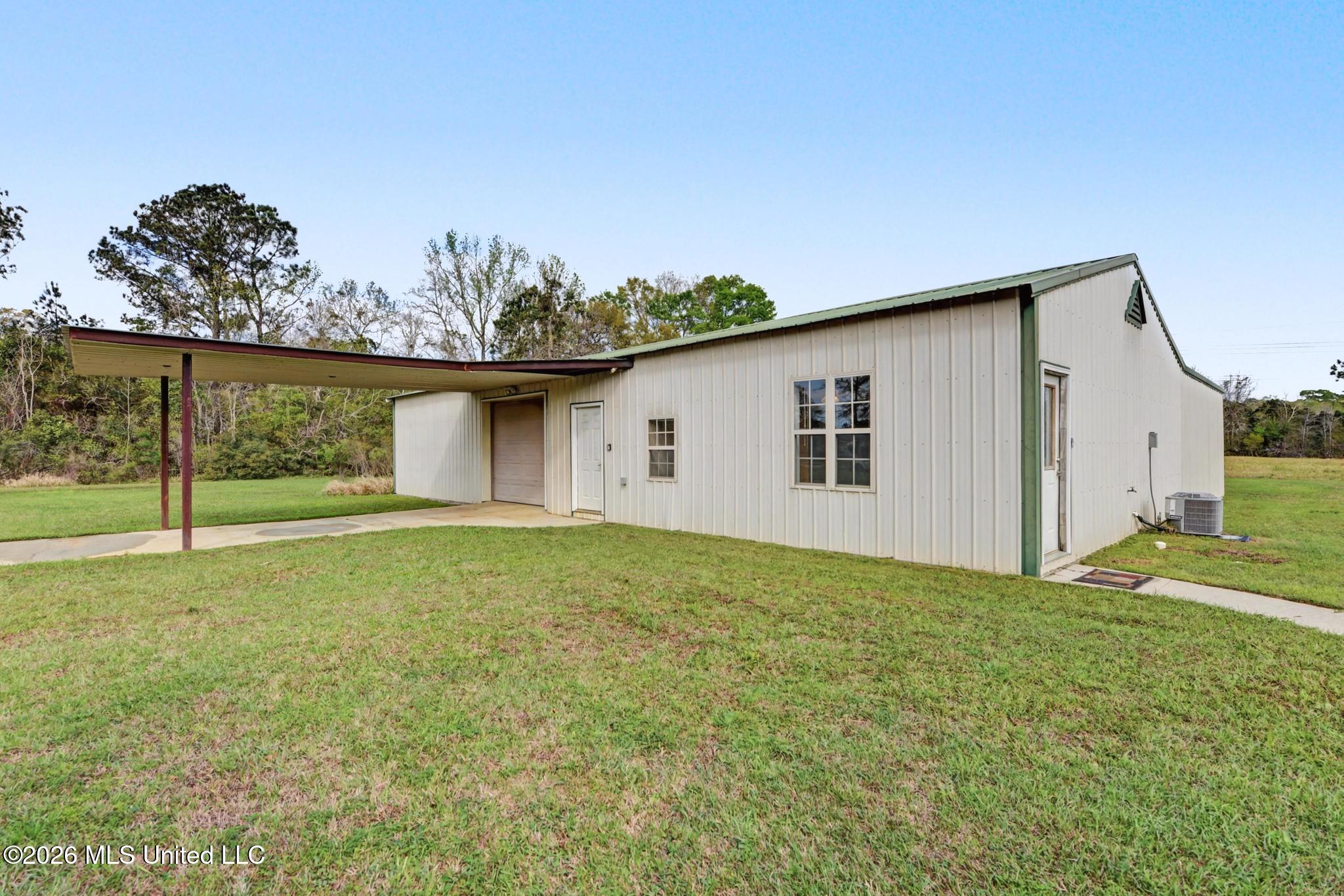 8 Henry Murphy Road Carriere, MS 39426 - Photo 27 of 44 27