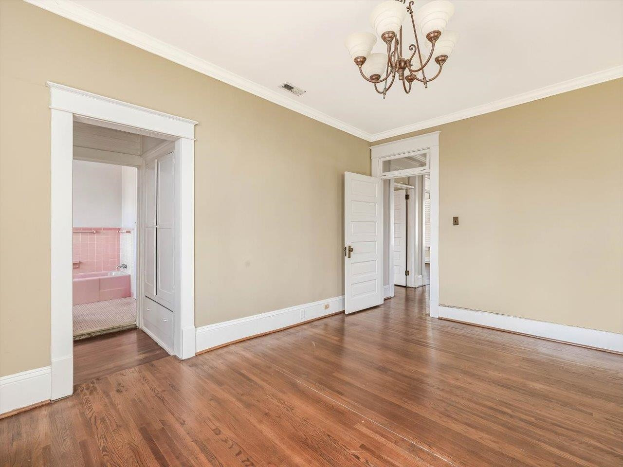118 Hawthorne Road Raleigh, NC 27605 - Photo 31 of 42 Photo 31
