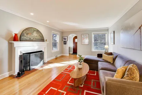 $869,000 | 1103 Seward Street, Evanston, IL 60202