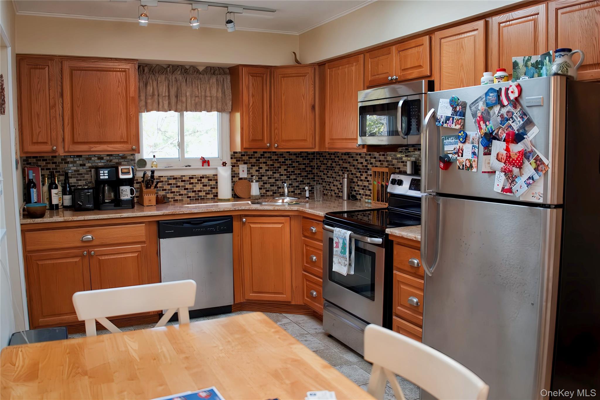 215 Lakeside Trail Ridge, NY 11961 - Photo 3 of 19