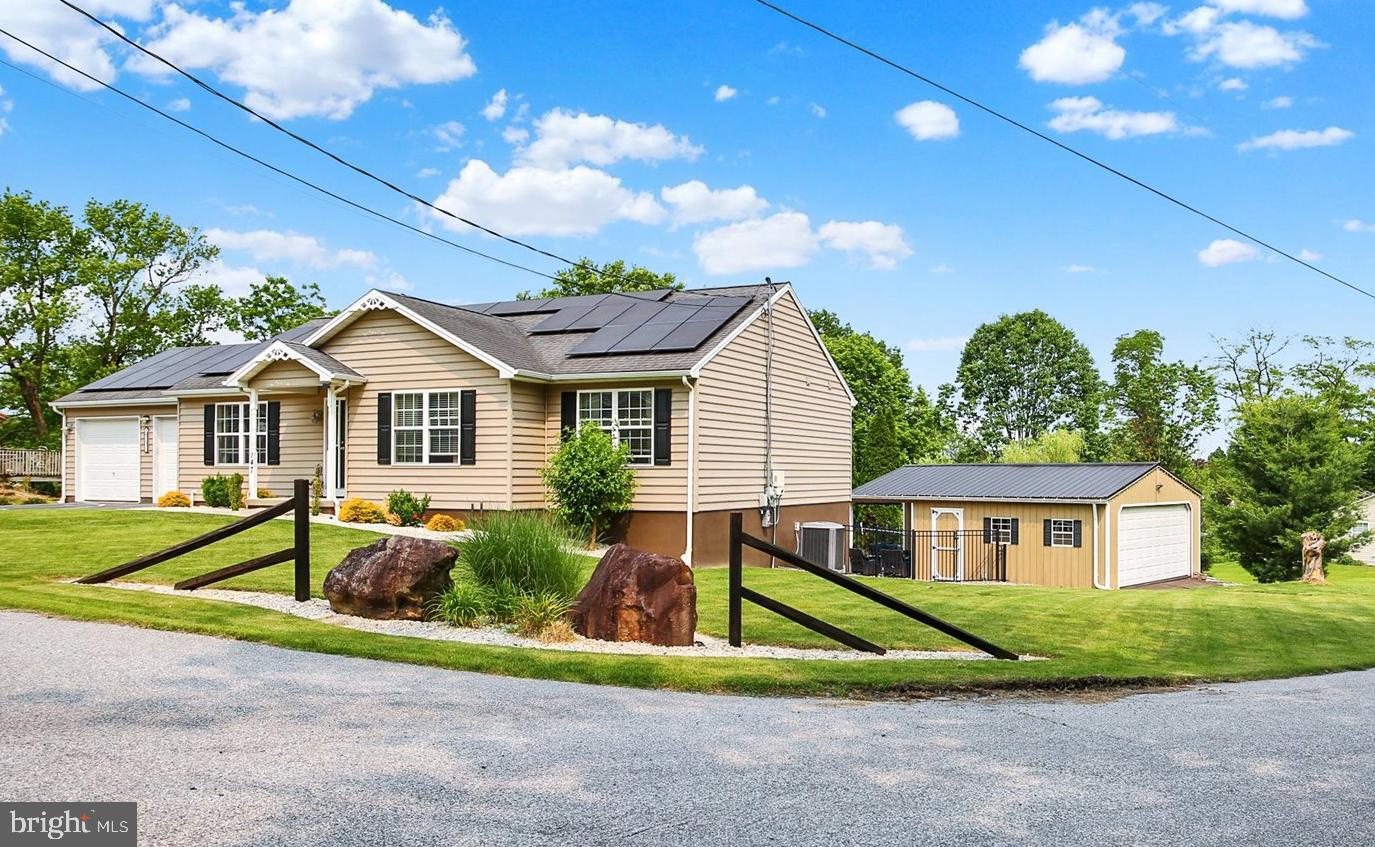 147 Spring Road Dillsburg, PA 17019 - Photo 1 of 34 Gallery Image 1