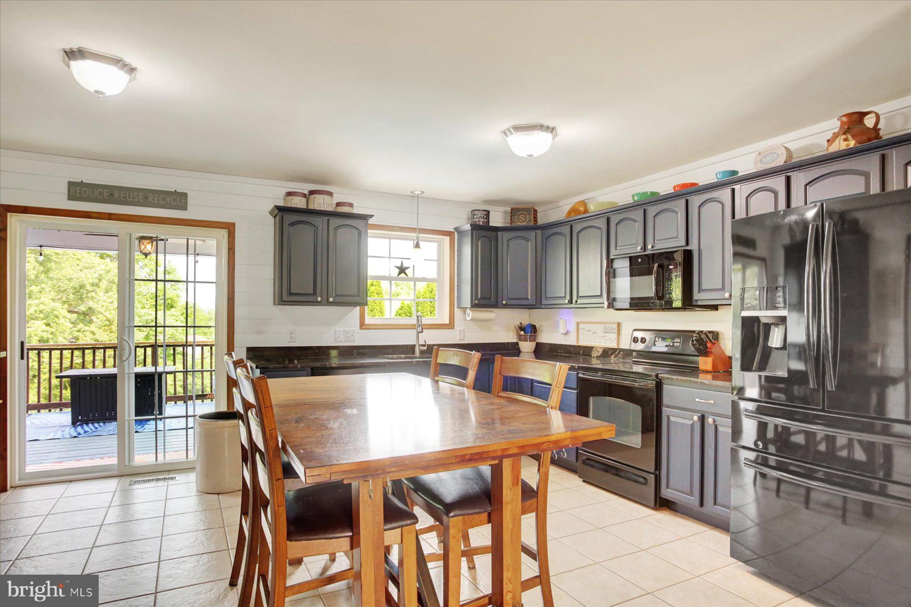 147 Spring Road Dillsburg, PA 17019 - Photo 5 of 34 Gallery Image 5