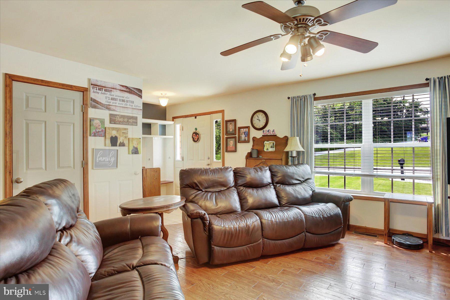 147 Spring Road Dillsburg, PA 17019 - Photo 9 of 34 Gallery Image 9
