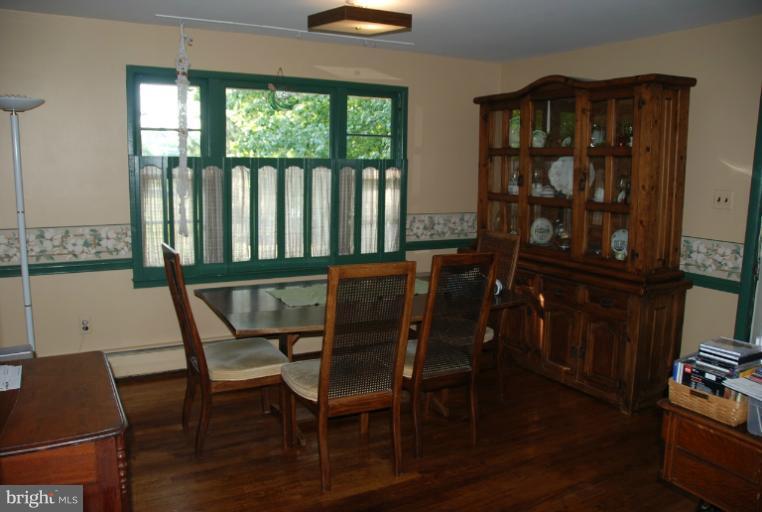 8033 Devlin Road Bristow, VA 20136 - Photo 12 of 18 Dining Room