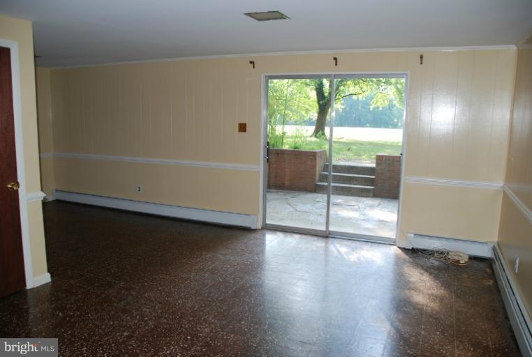 8033 Devlin Road Bristow, VA 20136 - Photo 16 of 18 REC. ROOM