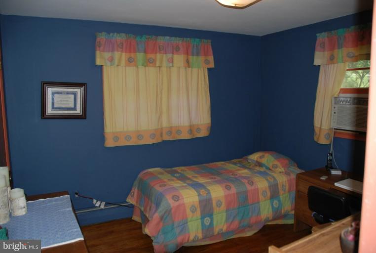 8033 Devlin Road Bristow, VA 20136 - Photo 6 of 18 Bedroom