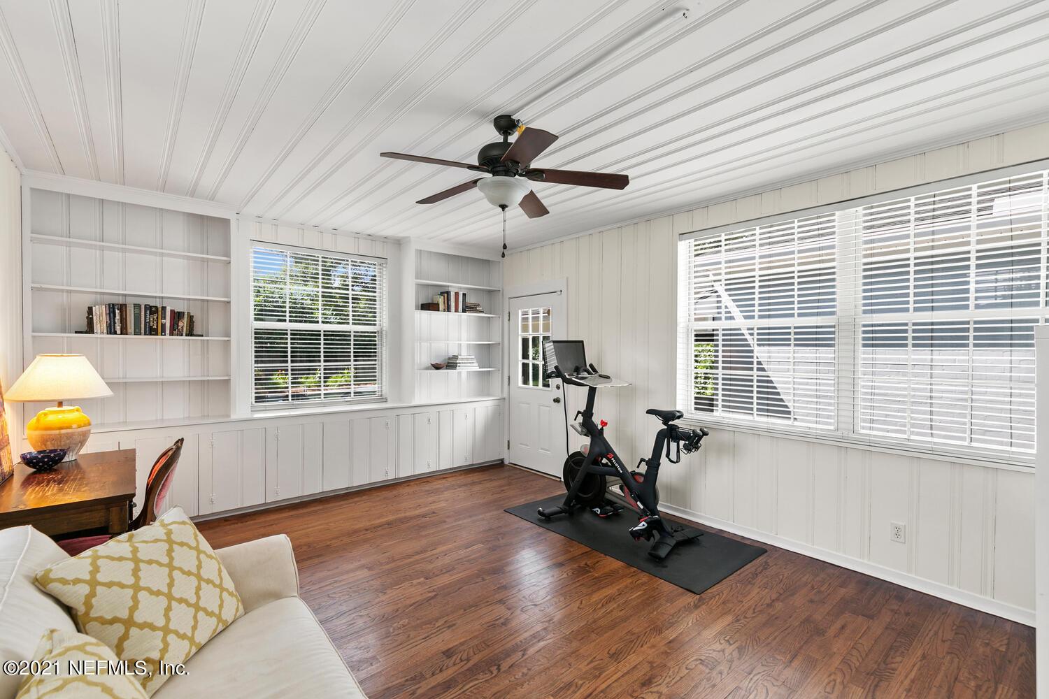1272 Norwich Road Jacksonville, FL 32207 - Photo 13 of 40 Family Room