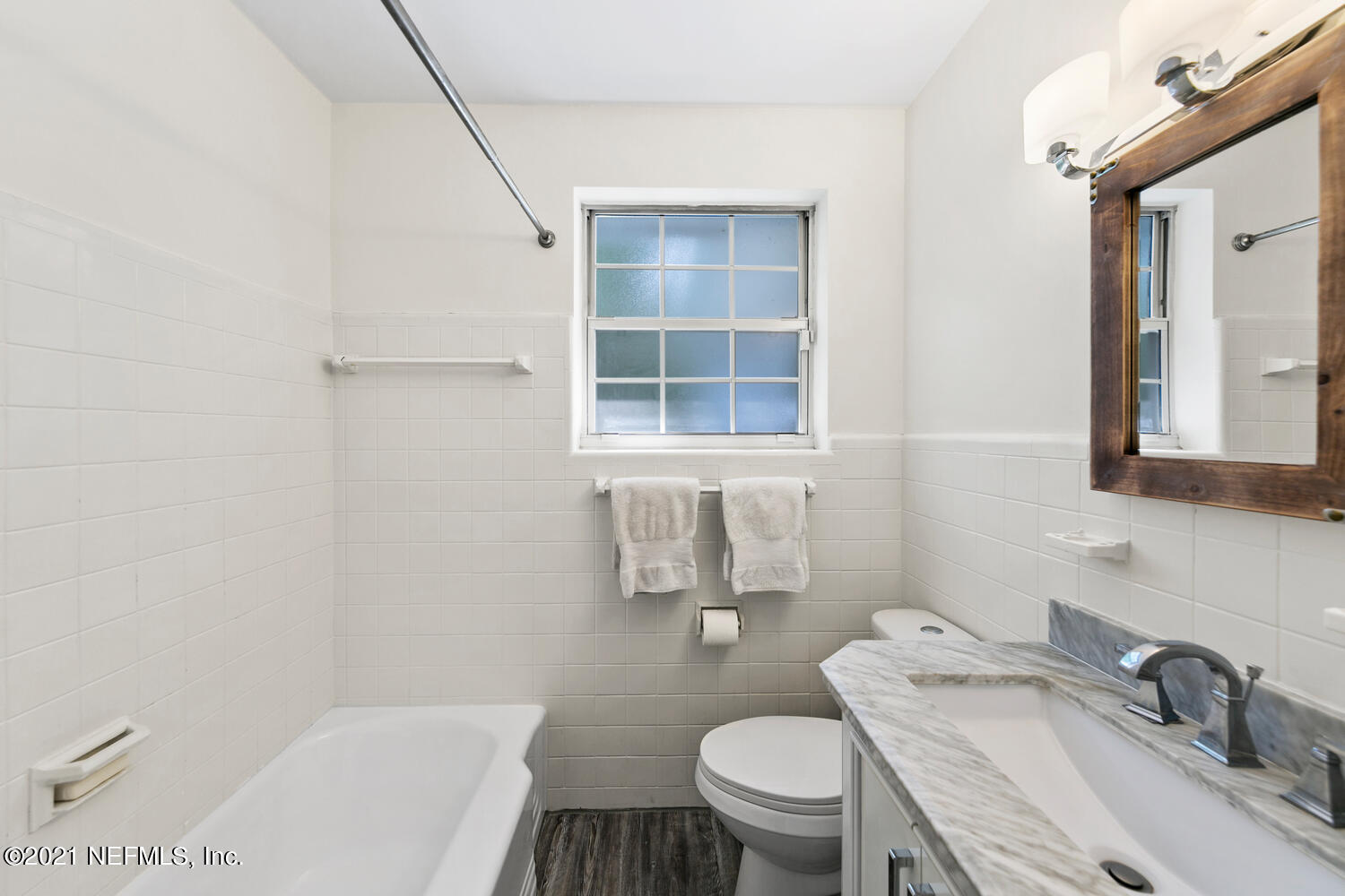1272 Norwich Road Jacksonville, FL 32207 - Photo 18 of 40 Bathroom