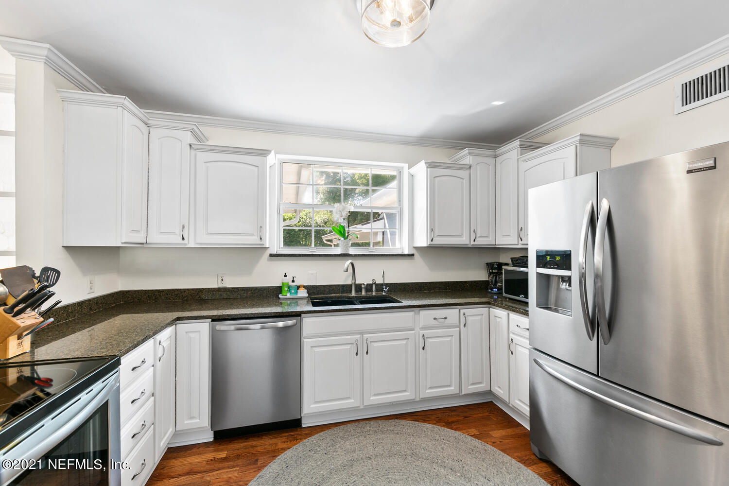 1272 Norwich Road Jacksonville, FL 32207 - Photo 8 of 40 Kitchen