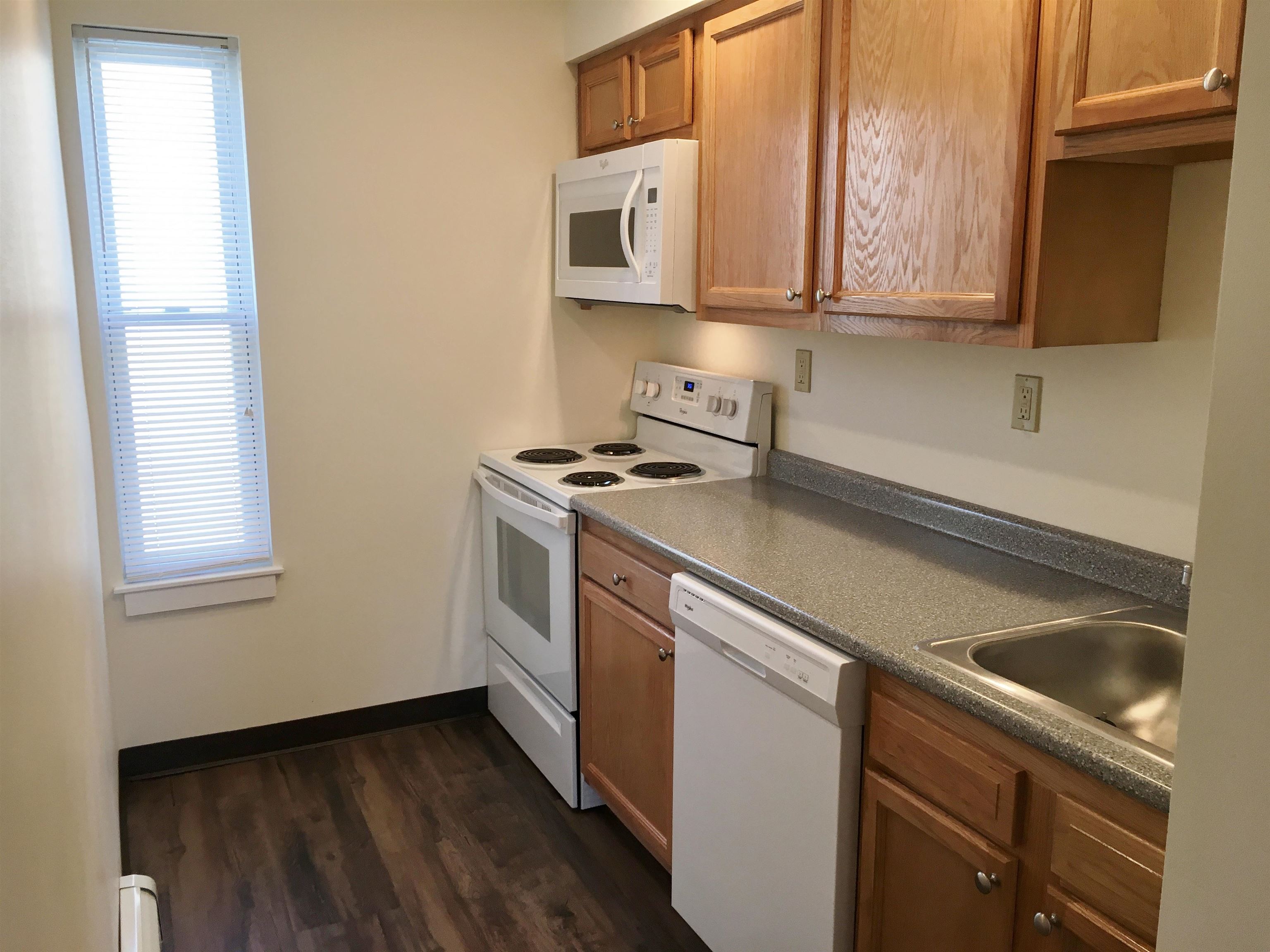 93 Second Street, Unit 3 Manchester, NH 03102 - Photo 8 of 57