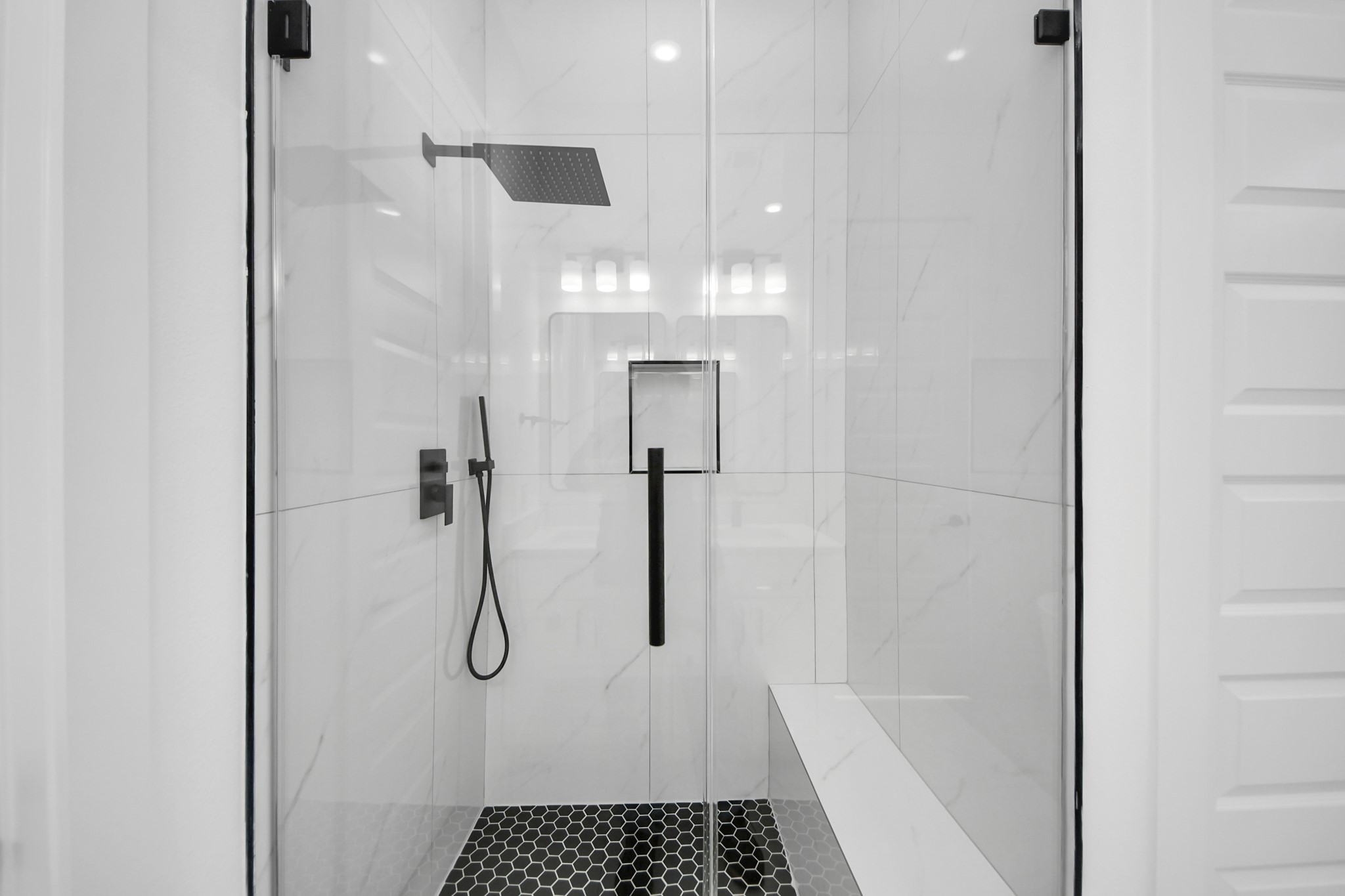 7935 Sunnyhill Street Houston, TX 77088 - Photo 13 of 21 a bathroom with a shower