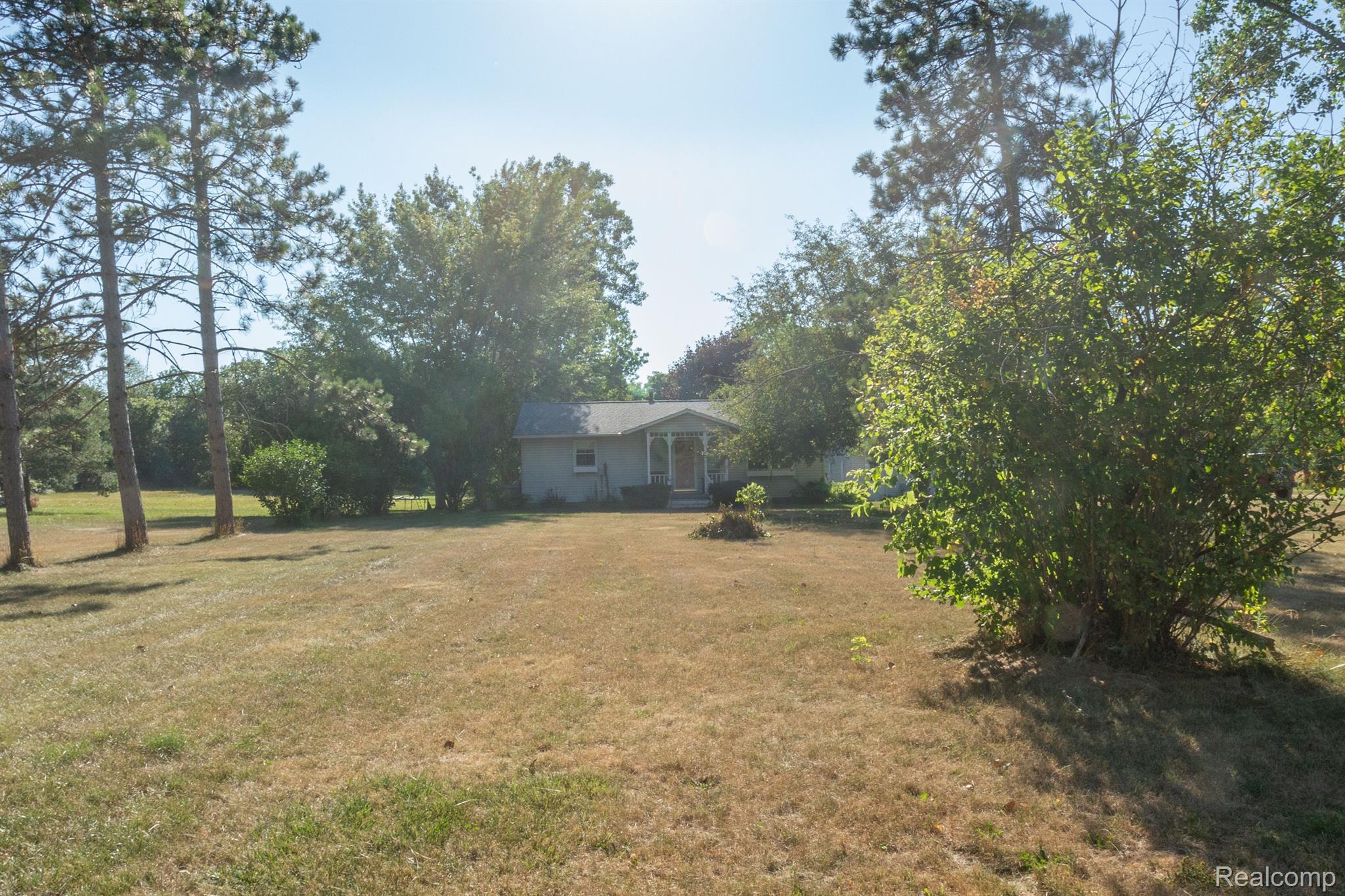 15146 Hogan Road Linden, MI 48451 - Photo 27 of 46