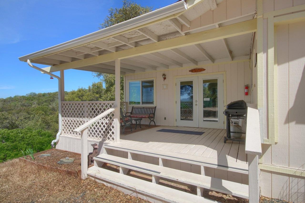 40640 Taylor Mountain Road Oakhurst, CA 93644 - Photo 5 of 62