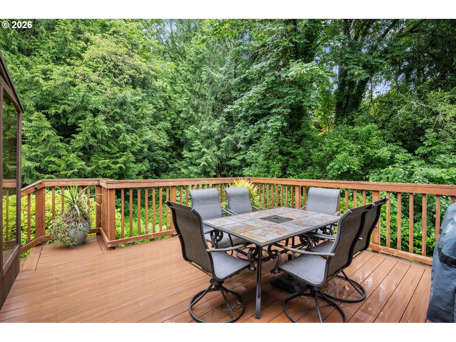 4602 Southwest 25th Avenue Portland, OR 97239 - Photo 16 of 42