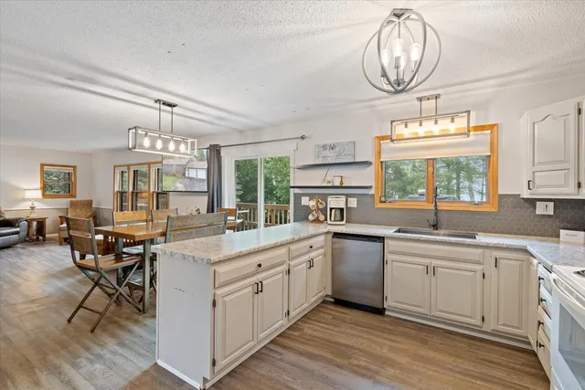 $425,000 | 15542 County Road 540, Nashwauk, MN 55769