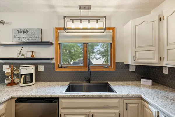 $425,000 | 15542 County Road 540, Nashwauk, MN 55769