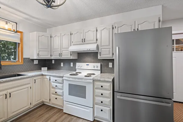 $425,000 | 15542 County Road 540, Nashwauk, MN 55769