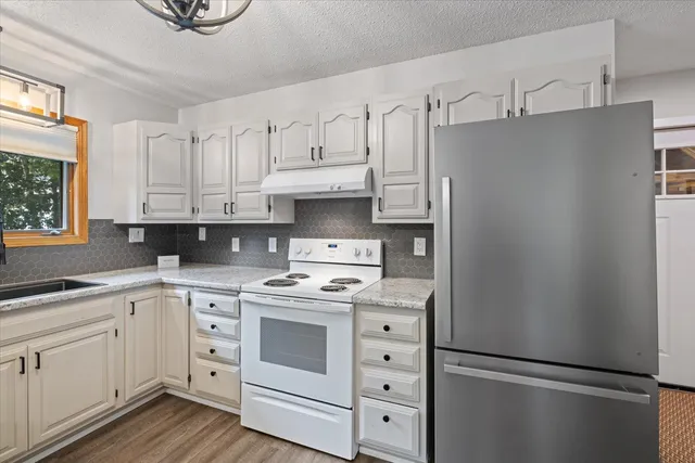 $425,000 | 15542 County Road 540, Nashwauk, MN 55769