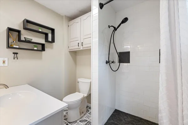 $425,000 | 15542 County Road 540, Nashwauk, MN 55769