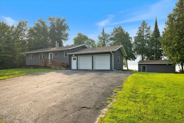 $425,000 | 15542 County Road 540, Nashwauk, MN 55769