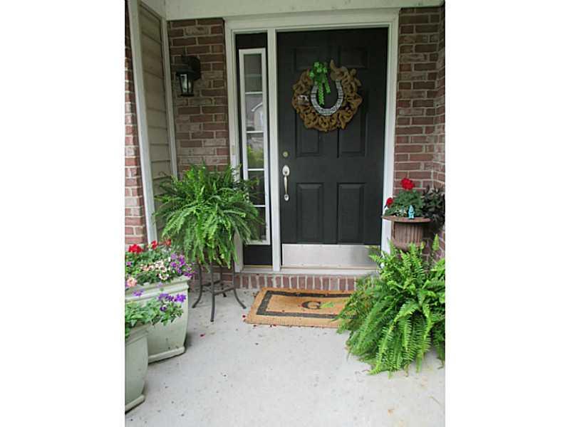 10426 Clifty Falls Road Indianapolis, IN 46239 - Photo 2 of 24 Gallery Image 2