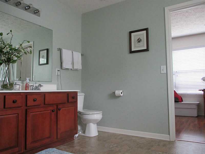 10426 Clifty Falls Road Indianapolis, IN 46239 - Photo 16 of 24 Gallery Image 16